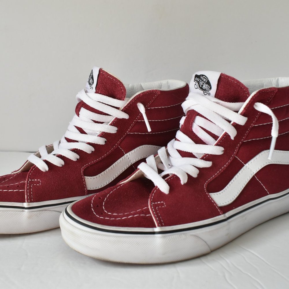 VANS Sk8-Hi Classic Unisex Skate Shoe